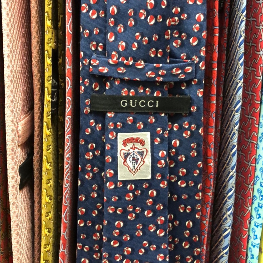 Gucci tie - navy blue - beach balls